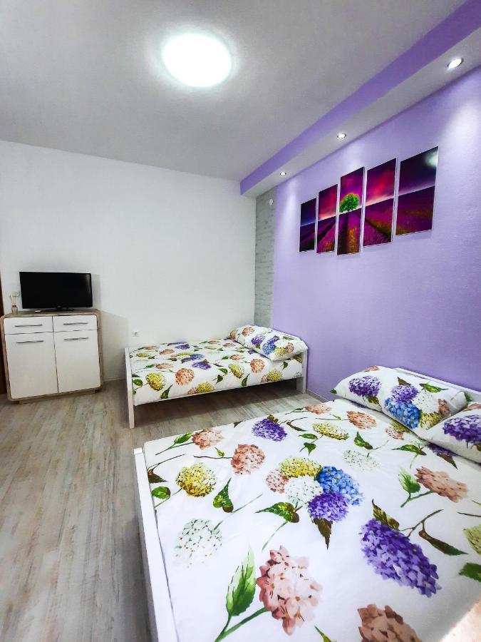 Cozy Apartment Close To Dubrovnik เนอุม ภายนอก รูปภาพ