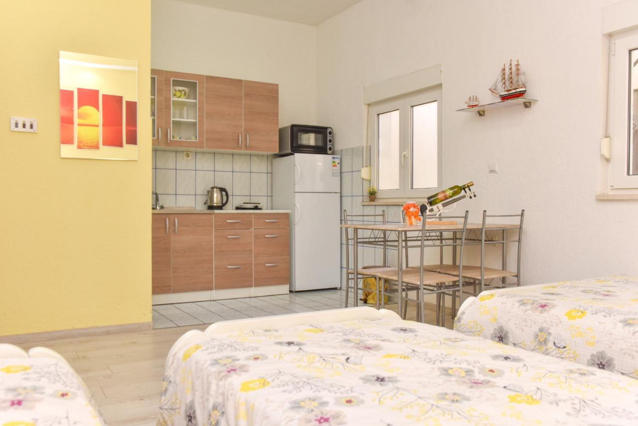 Cozy Apartment Close To Dubrovnik เนอุม ภายนอก รูปภาพ