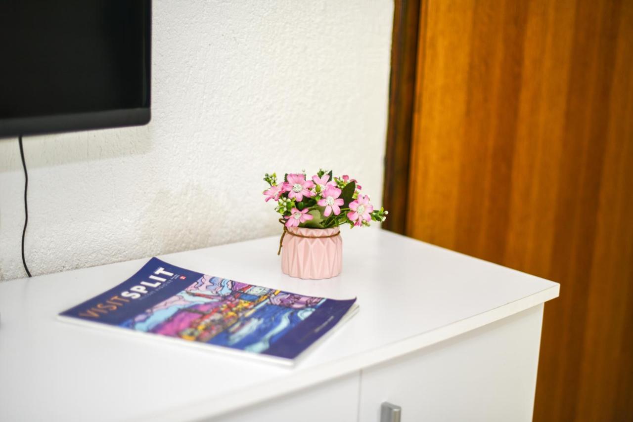 Cozy Apartment Close To Dubrovnik เนอุม ภายนอก รูปภาพ