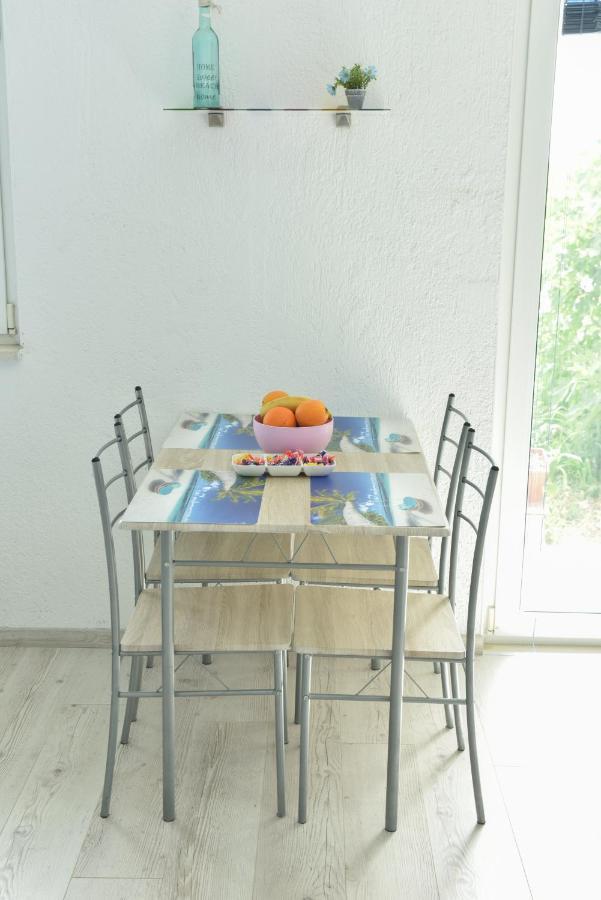 Cozy Apartment Close To Dubrovnik เนอุม ภายนอก รูปภาพ